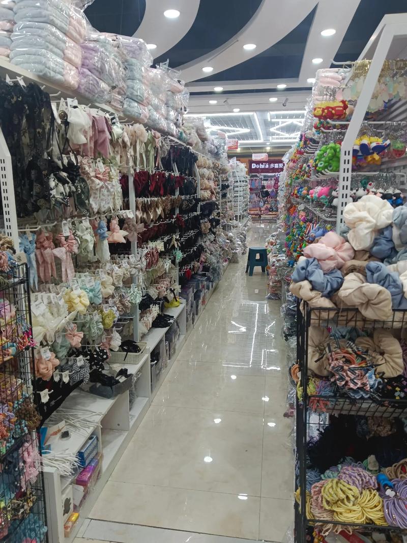 楚寒,一个现代都市里的不凡人物